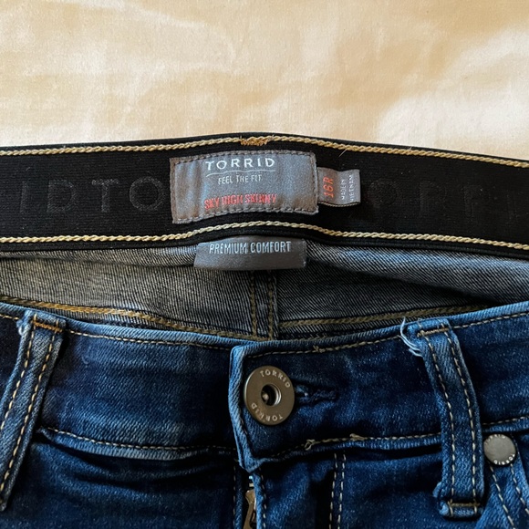 Torrid Sky High Skinny Jean - Picture 2 of 5